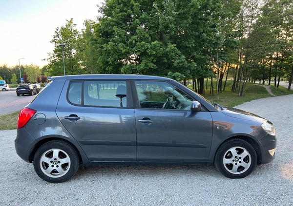 Skoda Fabia cena 15900 przebieg: 151000, rok produkcji 2012 z Jastarnia małe 37